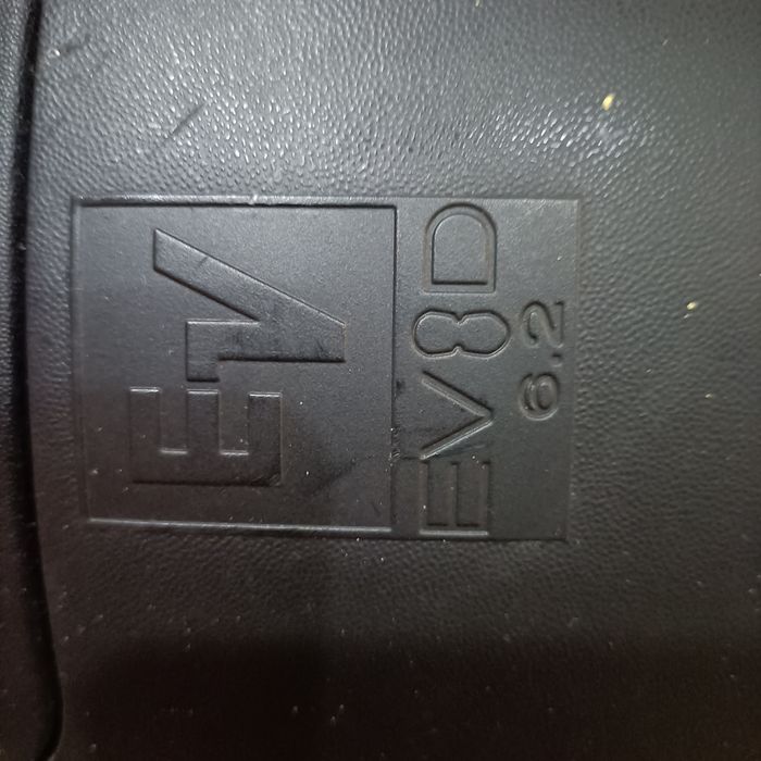 3 colunas profissionais Electro-Voice EVID 6.2 – 150W RMS / 8 Ohms