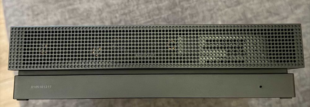 (Відмінний стан) Xbox One X Progect Scorpio + GTA 5 + Геймпад + Кабелі