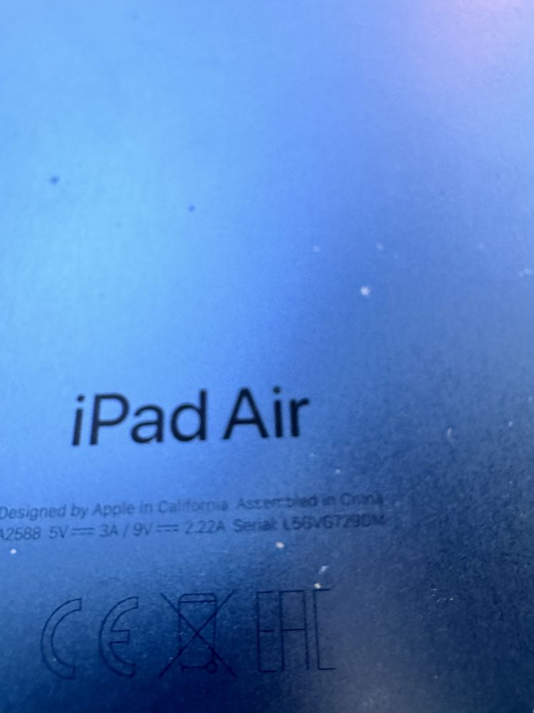 Apple ipad Air 5 64gb,wi-fi,icloud lock,на запчастини