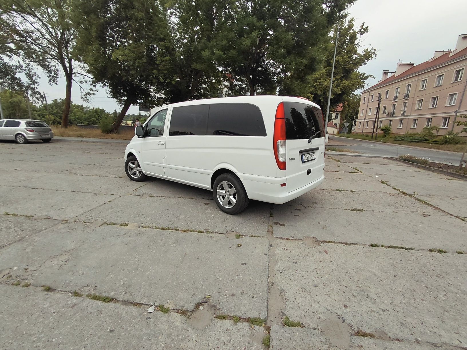Mercedes vito 9 osob 3.0 v6 automat