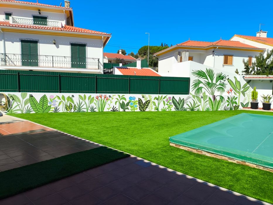 Murais para piscinas e jardins/ Murals for pools and gardens. Call now