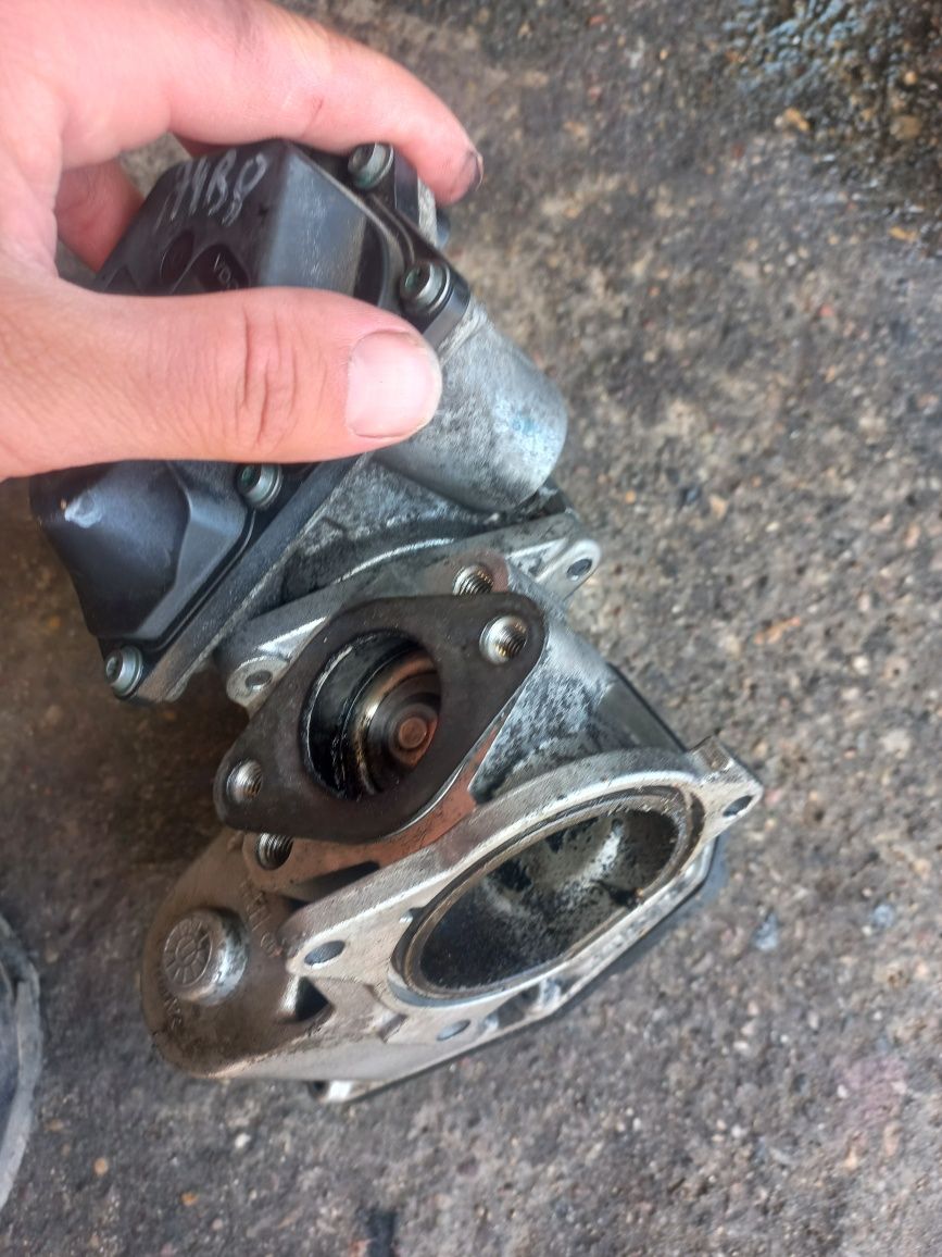 Zawór egr 2.0 tdi vag caga itp audi skoda seat VW b8 passat b7 golf 6