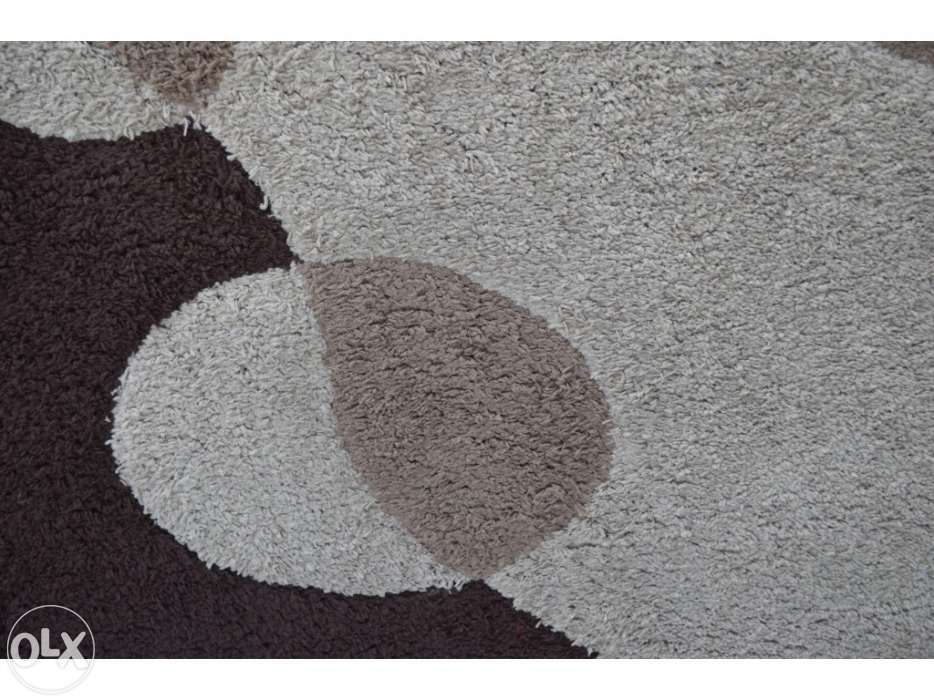 Carpetes cor castanha e beje