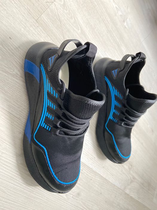 Tênis biqueira de aço