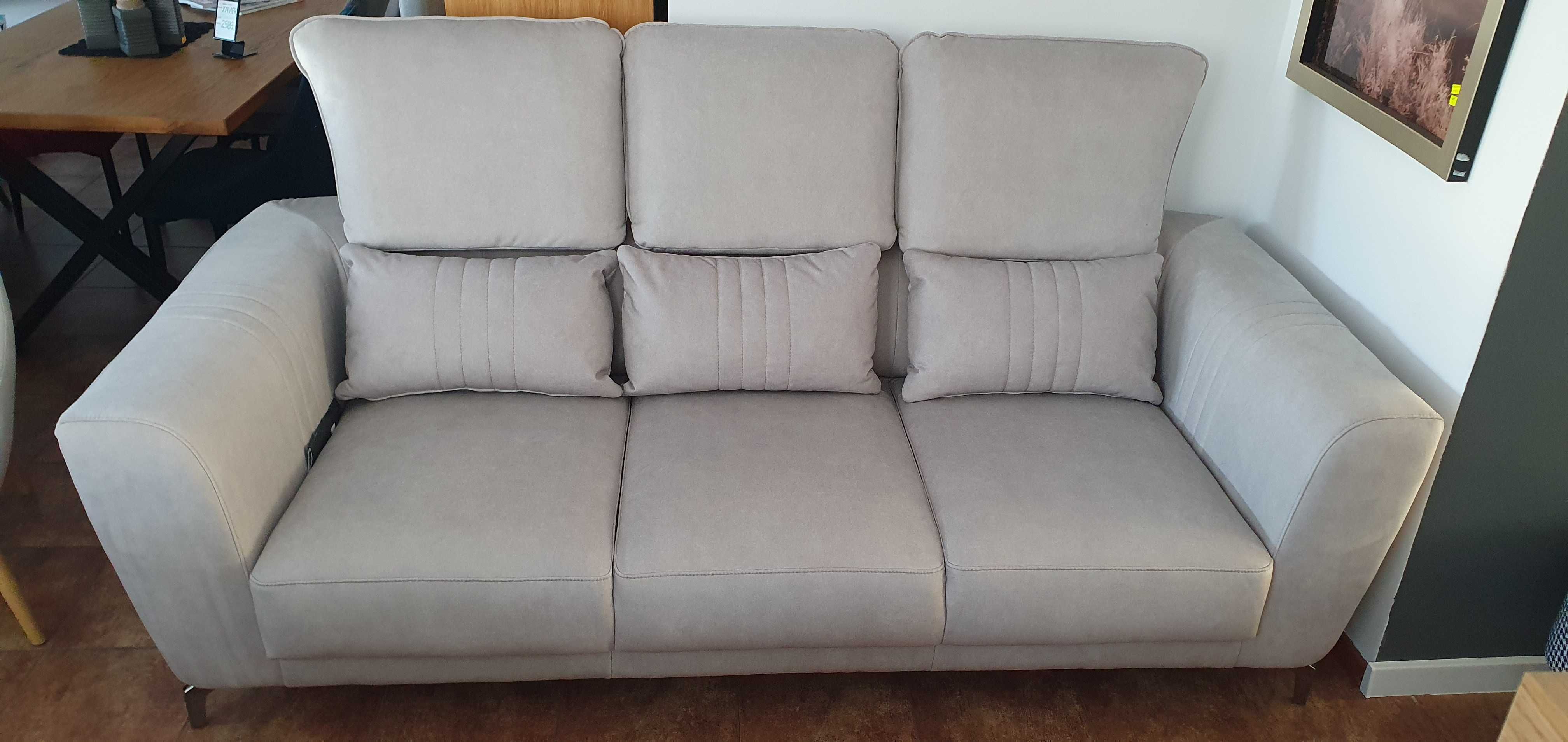 Komfortowa sofa LOANO -35% Meblomak z unoszonymi oparciami