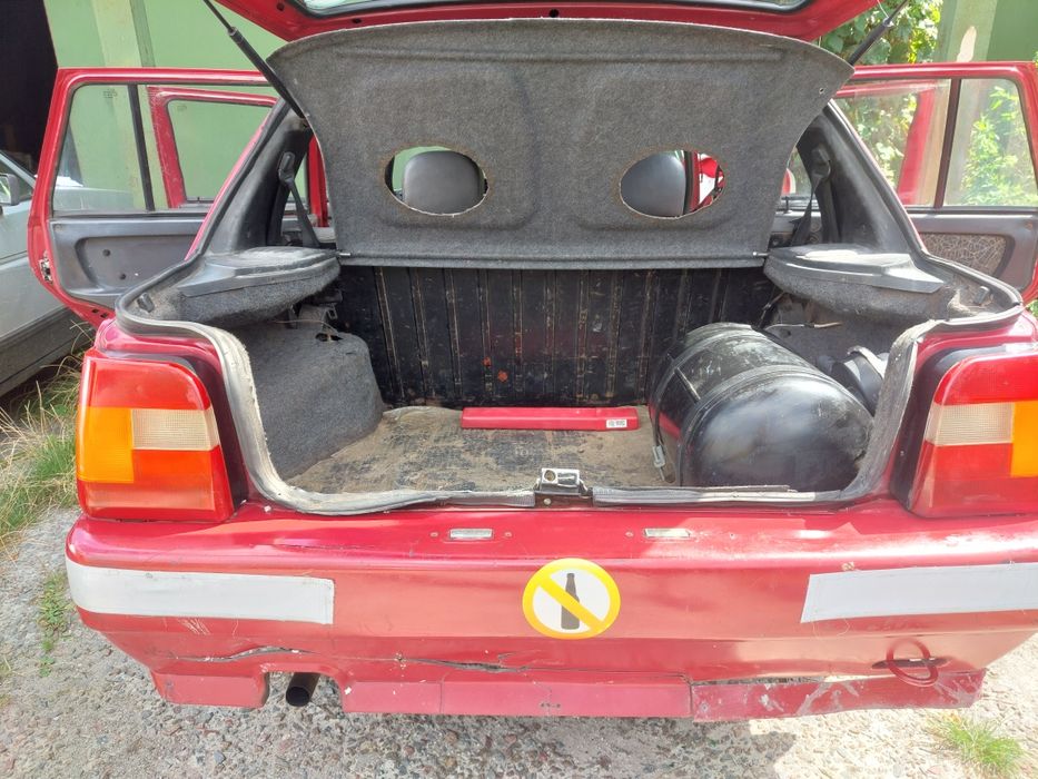 Заз  славута   на полно  ходу  по городу га 10