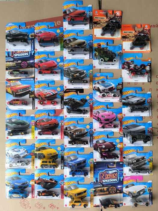 NEW! 2025 FERRARI Hot Wheels/Хот Вилс Mainline