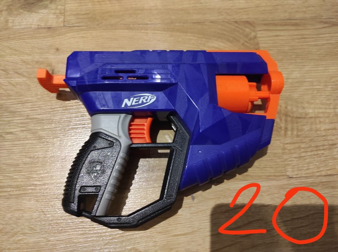 Pistolety NERF różne