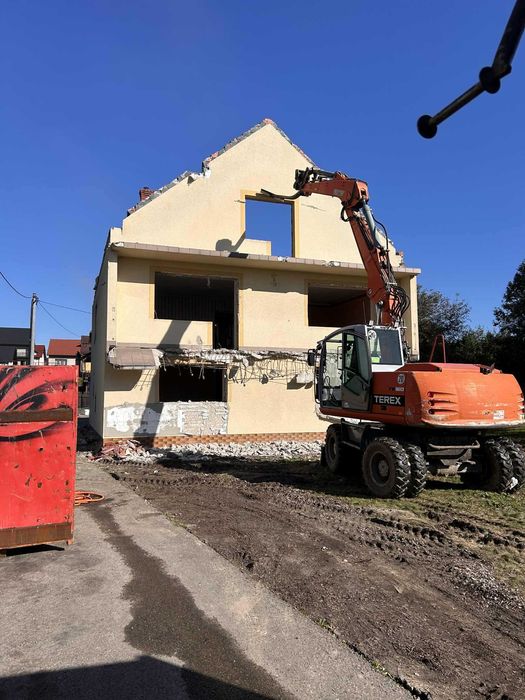 Usługi Koparką | Wyburzenia | Budowa dróg | Wykopy | Transport kruszyw
