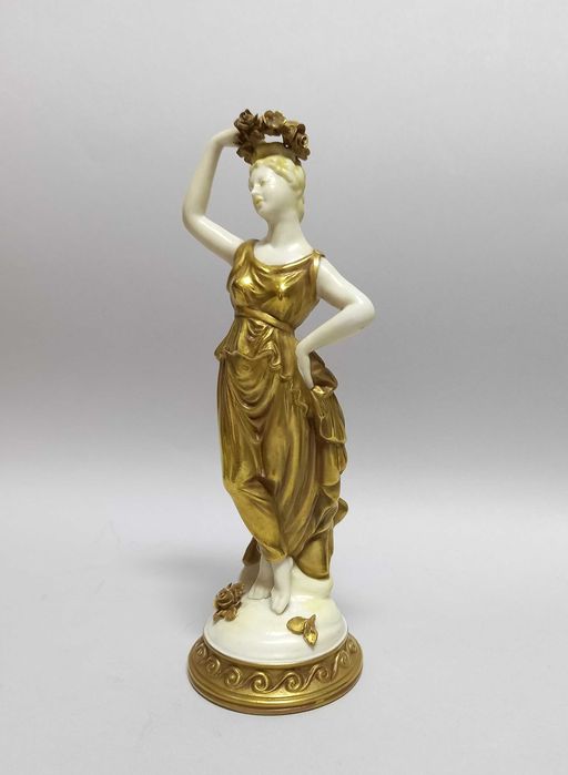 Muza, alegoria, złocona figurka Volkstedt. przed 1936 r.