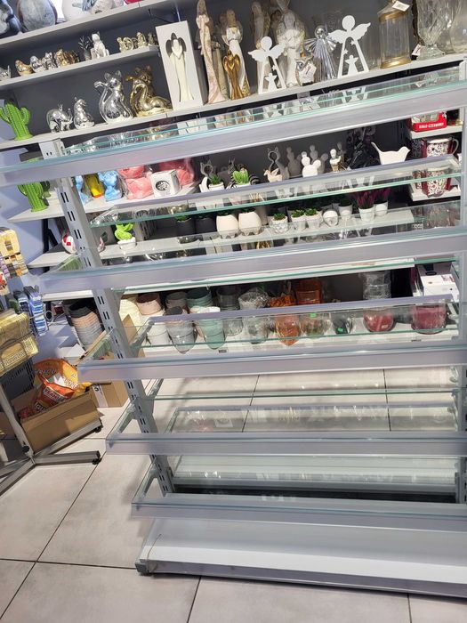 Regał sklepowy szklany Gablota Witryna szklana Wyposażenie Sklepu