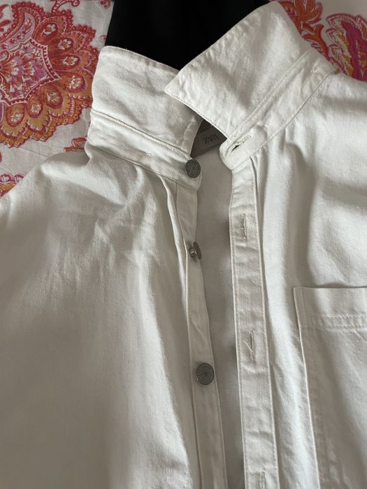 Camisa com capuz Zara