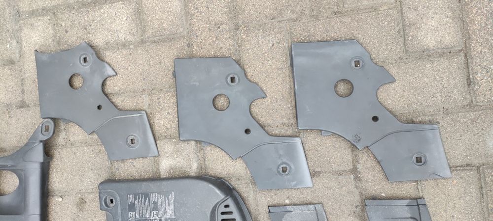 Підкапотний пластик Рено Меган 2 , renault megane 2