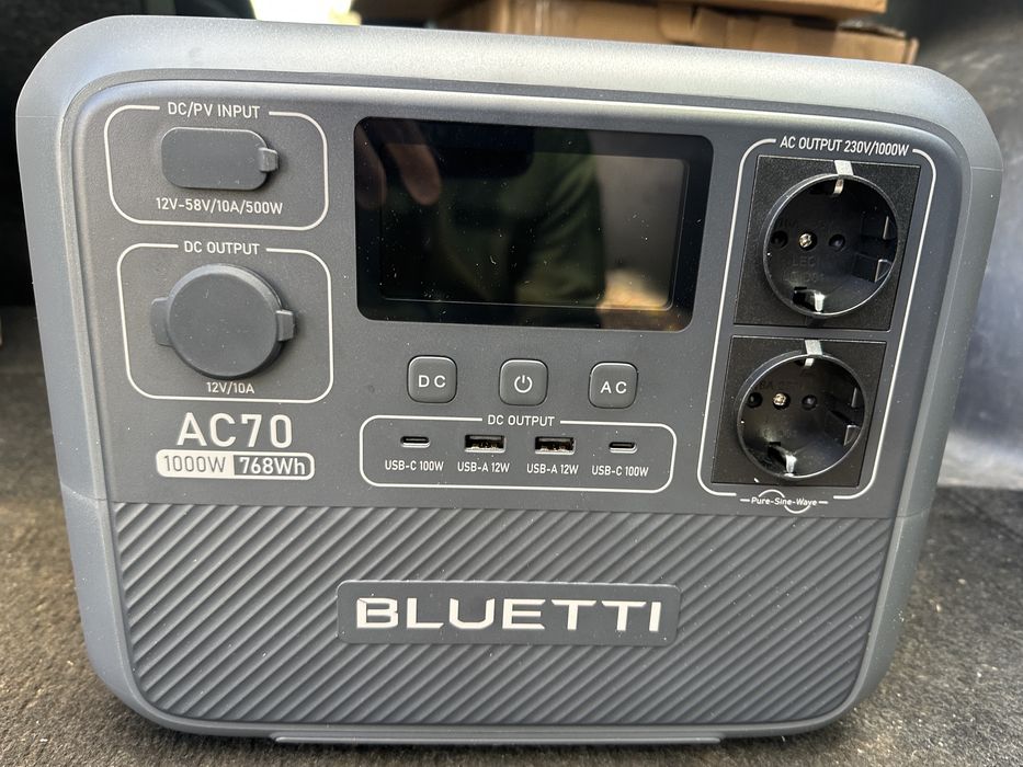 Зарядна станція BLUETTI AC70