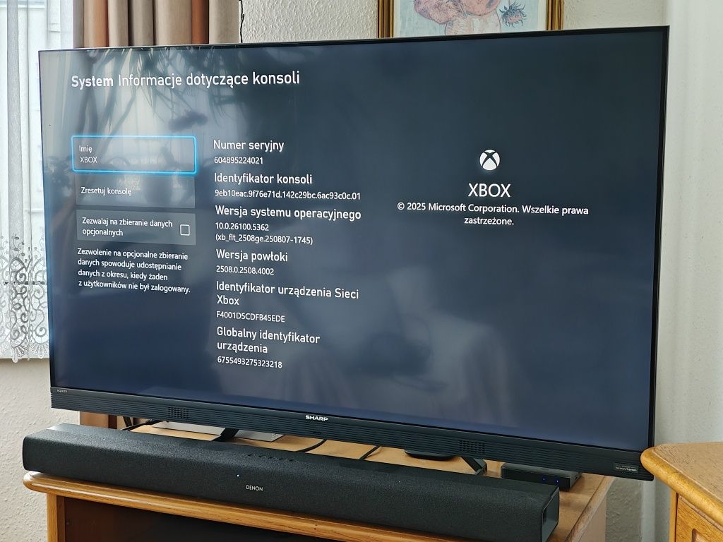 Xbox Series S + 2 pady