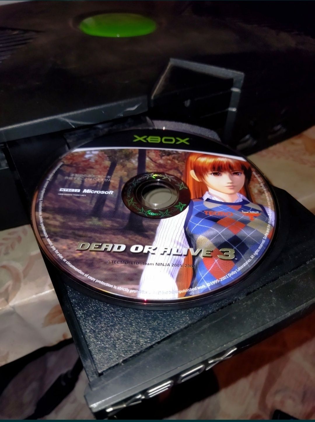 Продам два диски Xbox Original одним лотом Dead or alive 3 pgr