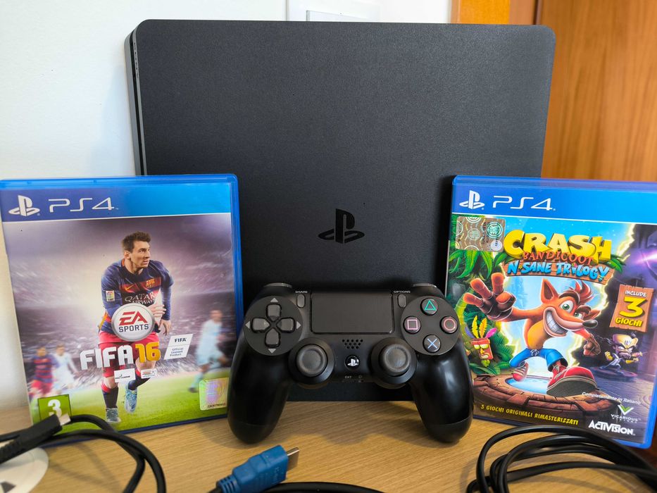 PlayStation 4 Slim 1TB + Jogos e Acessórios