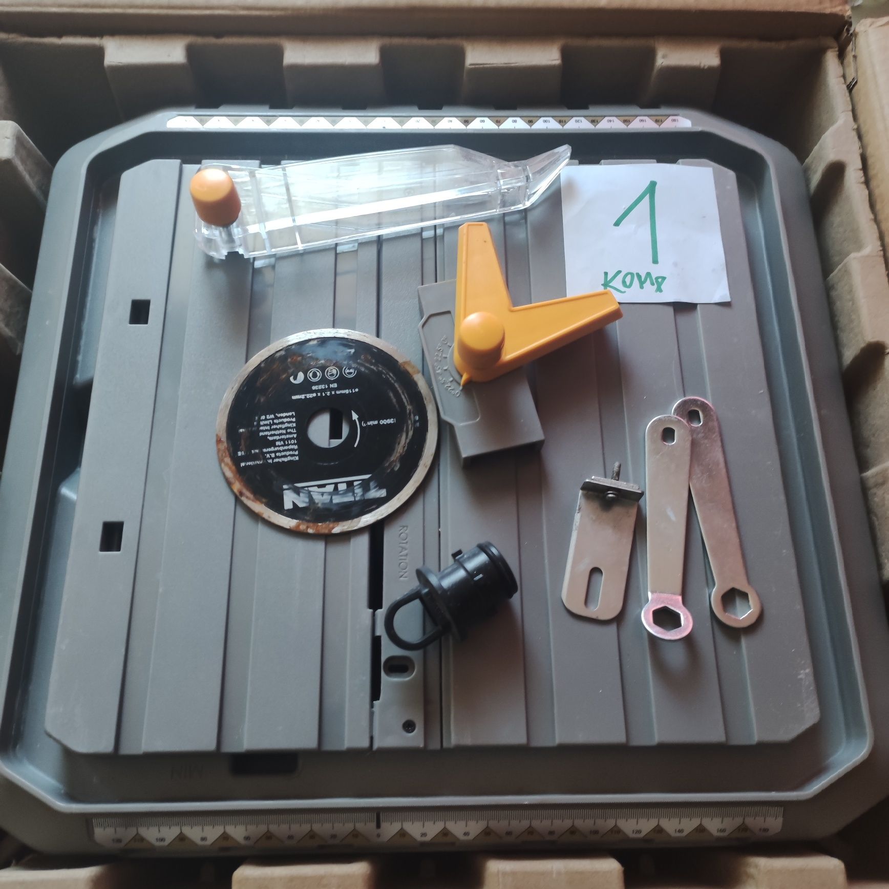 Przecinarka do glazury Titan TTB903TCH 500W