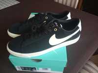 MINIRAMP (r. 42- 26,5 cm) Nike SB Blazer Low GT Black dunk low