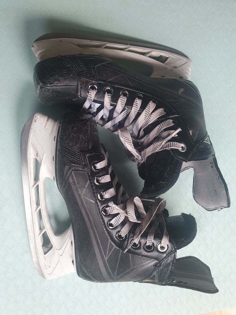 Bauer S160 r38 Supreme lyzwy hokejowe 4.5 d wkladka 24 cm