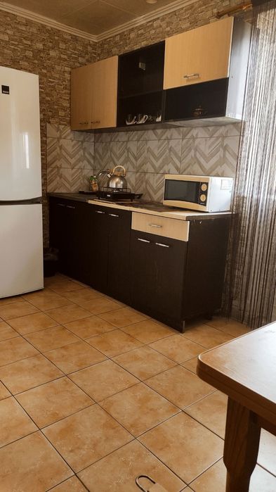 Сдам посут 1к кв . Закрытый двор.Есть зона барбекю. Свободна