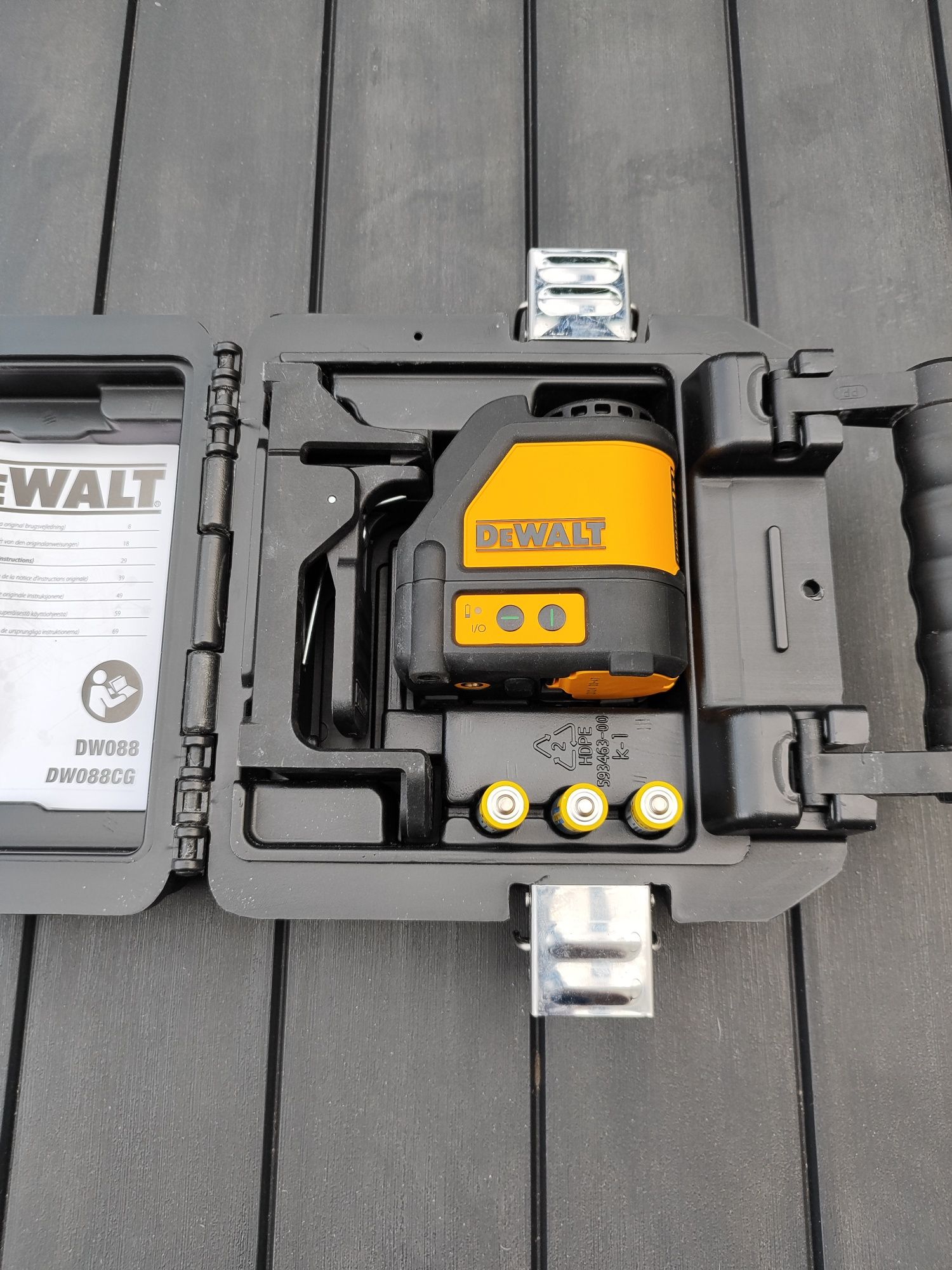 Laser krzyżowy DeWalt, rok 2024, jak nowy, wiązki zielone