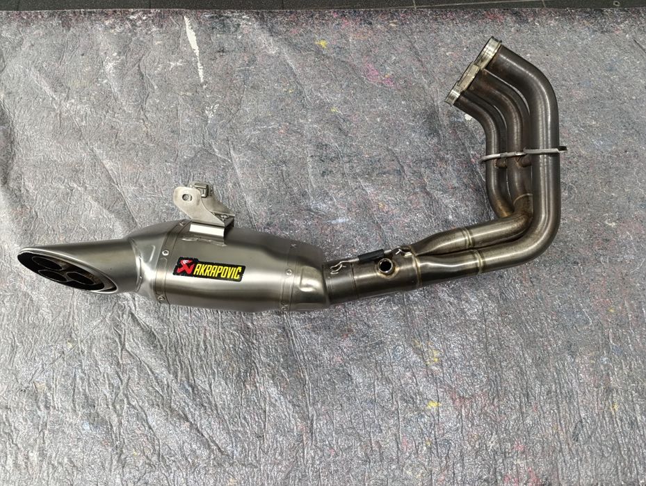 Wydech tłumik Akrapović Yamaha MT-09 Tracer