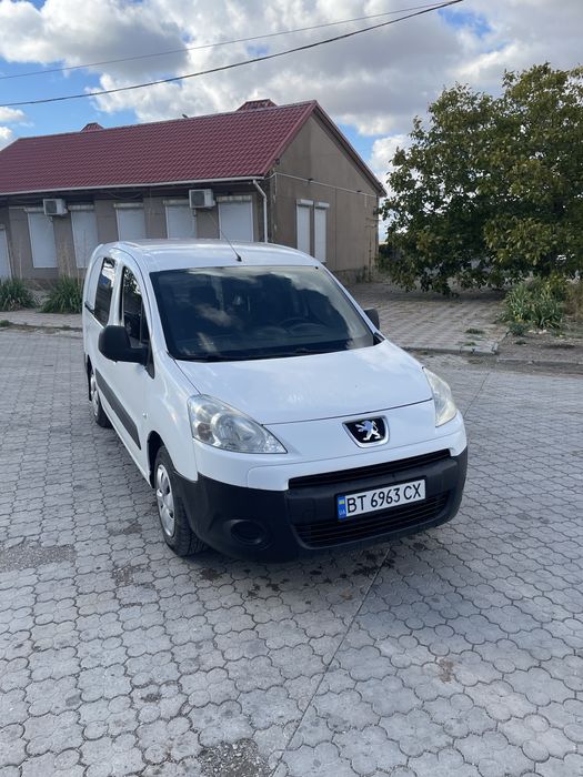 Пежо партнер