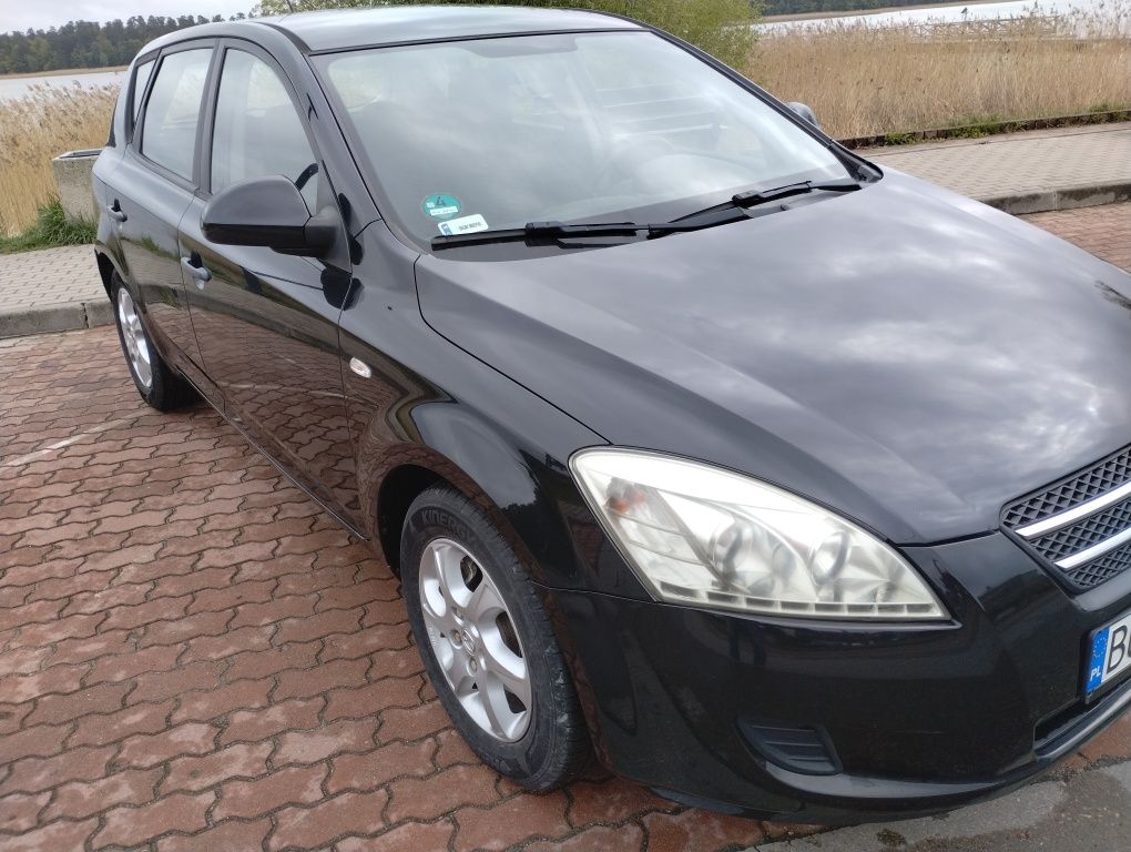 KIA CEED *1,4 benzyna * Niski przebieg tylko 196.000 * Możliwa Zamiana