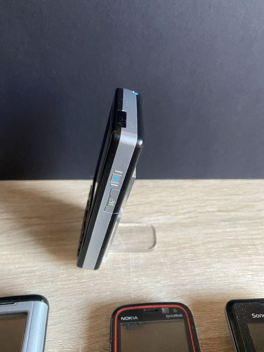 Мобильный телефон Sony Ericsson M600i