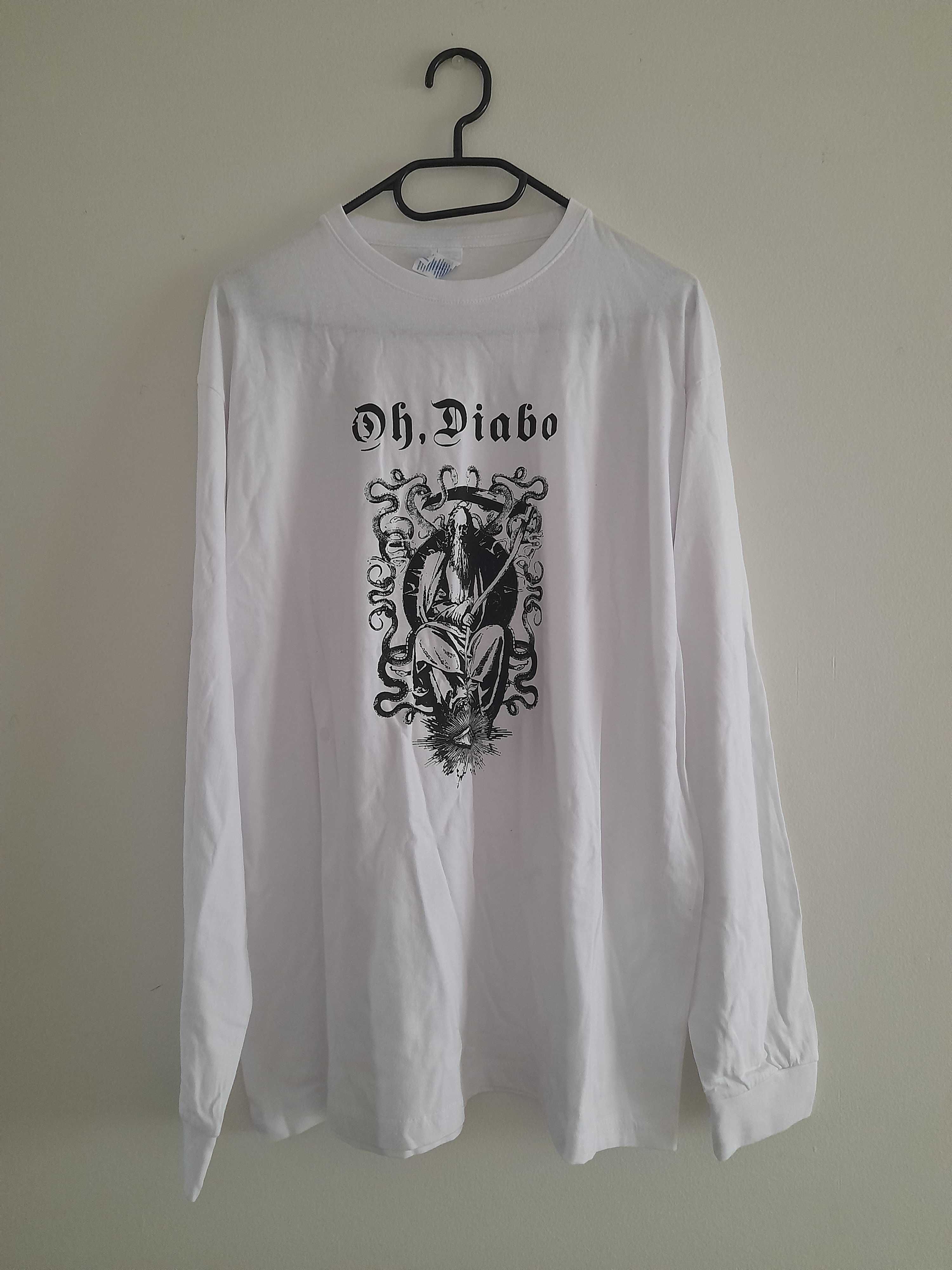 T-shirt com Mangas "THE SKULL"