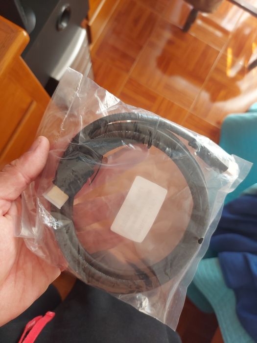 Cabo HDMI novo..