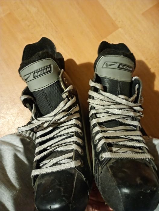Łyżwy Nike bauuer