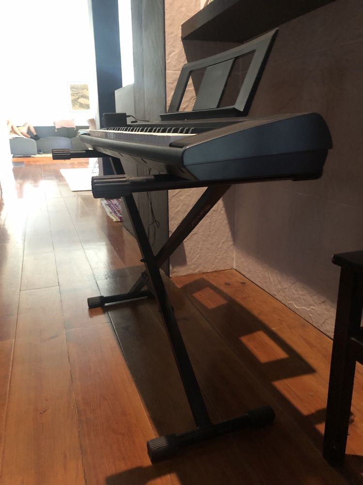 Teclado yamaha NP 12