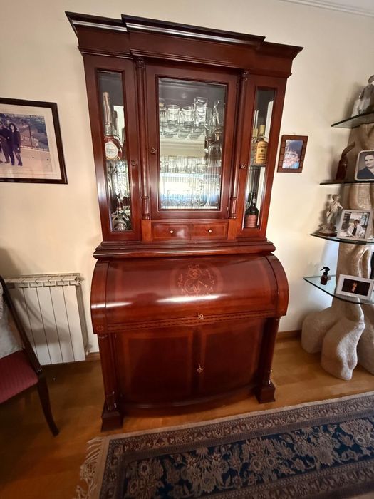 Elegante conjunto sala madeira mogno em excelente estado