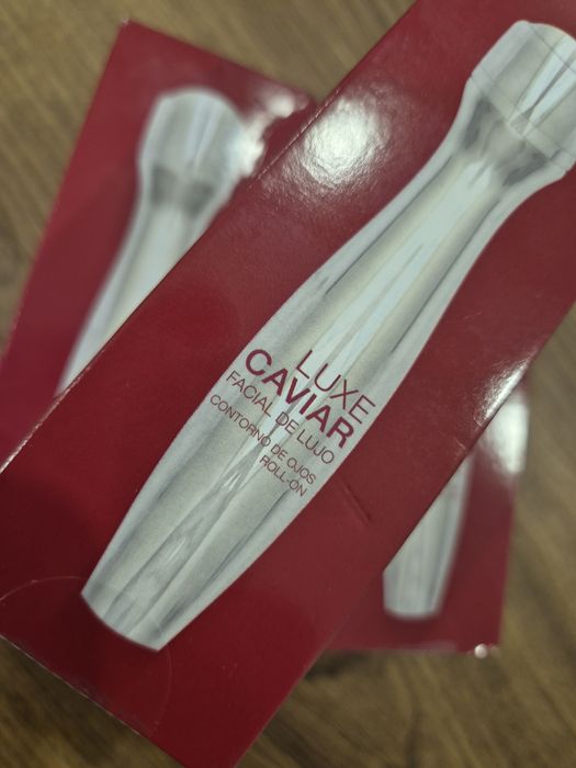 LUXE CAVIAR - FACIAL DE LUJO (Contorno de Olhos Roll-on)