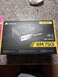 Fonte de Alimentação Corsair RM750i 750W 80 Plus Gold Modular