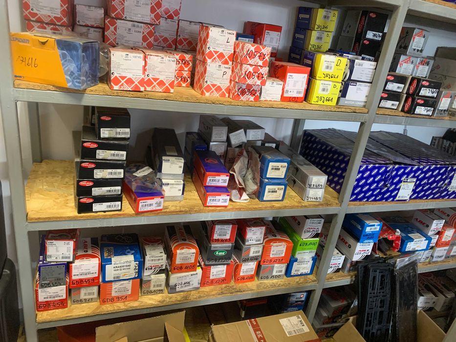 Wyprzedaż likwidacja sklepu części samochodowe 1/4 wartości