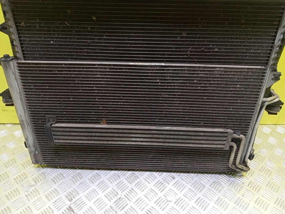 Касета радиатора 2.5d Volkswagen Touareg GP Туарег Радиатор BAC 2.5