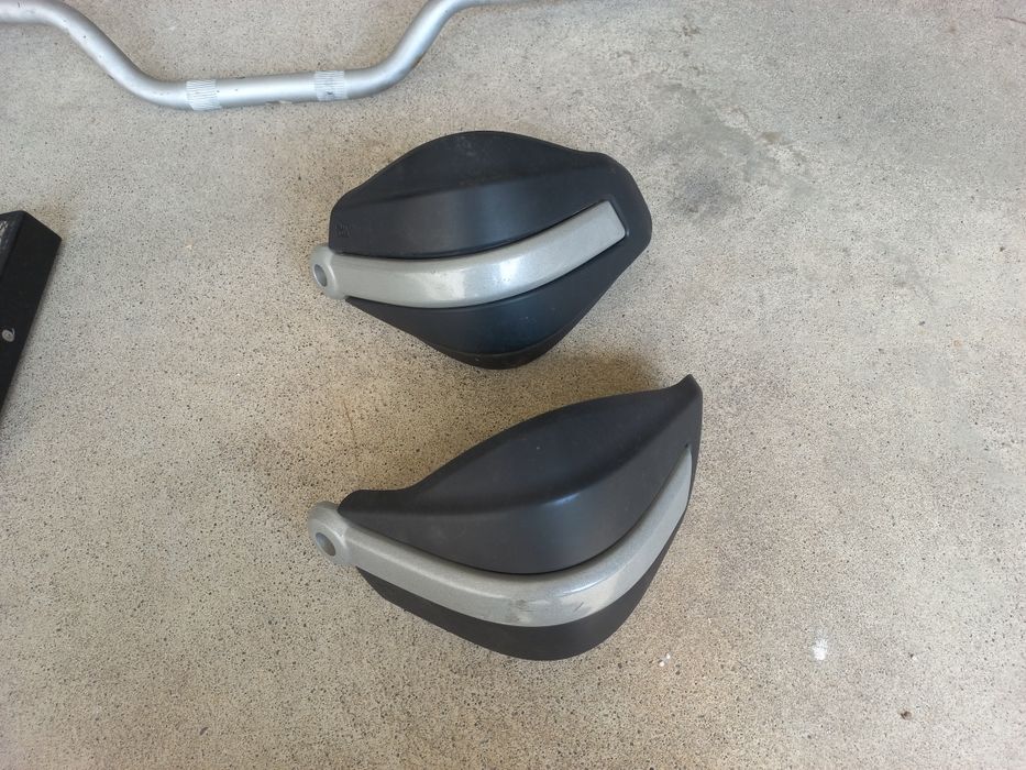 Guarda mãos, grelha radiador e guiador royal enfield