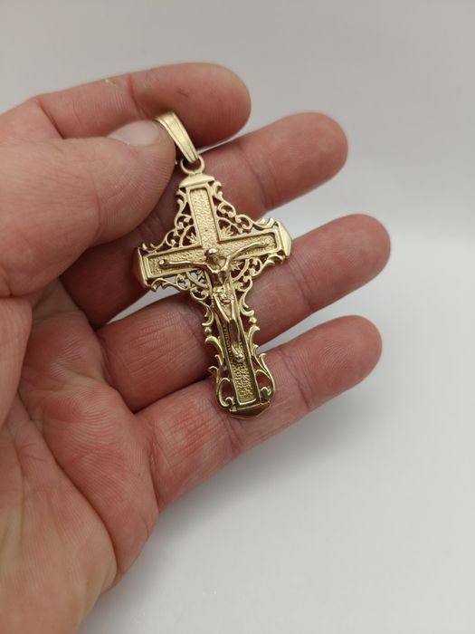 Złoty Krzyż Pr.585 Używany