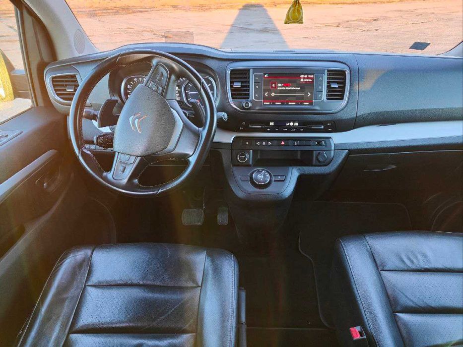 Wynajem PREMIUM Busa Citroen Spacetourer Long, 180 KM, automat