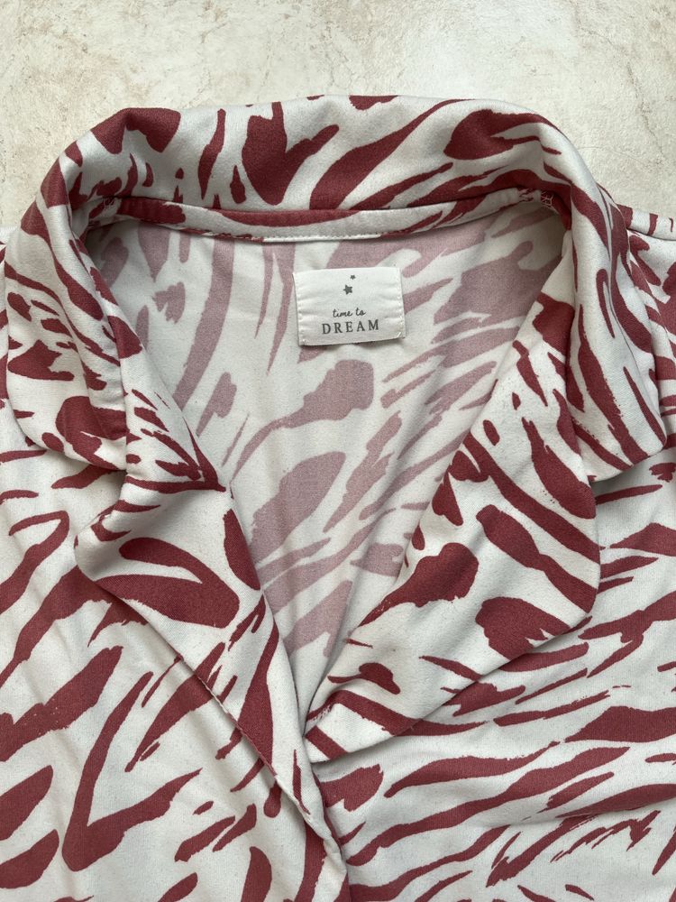 Піжамка жіноча розмір L, XL