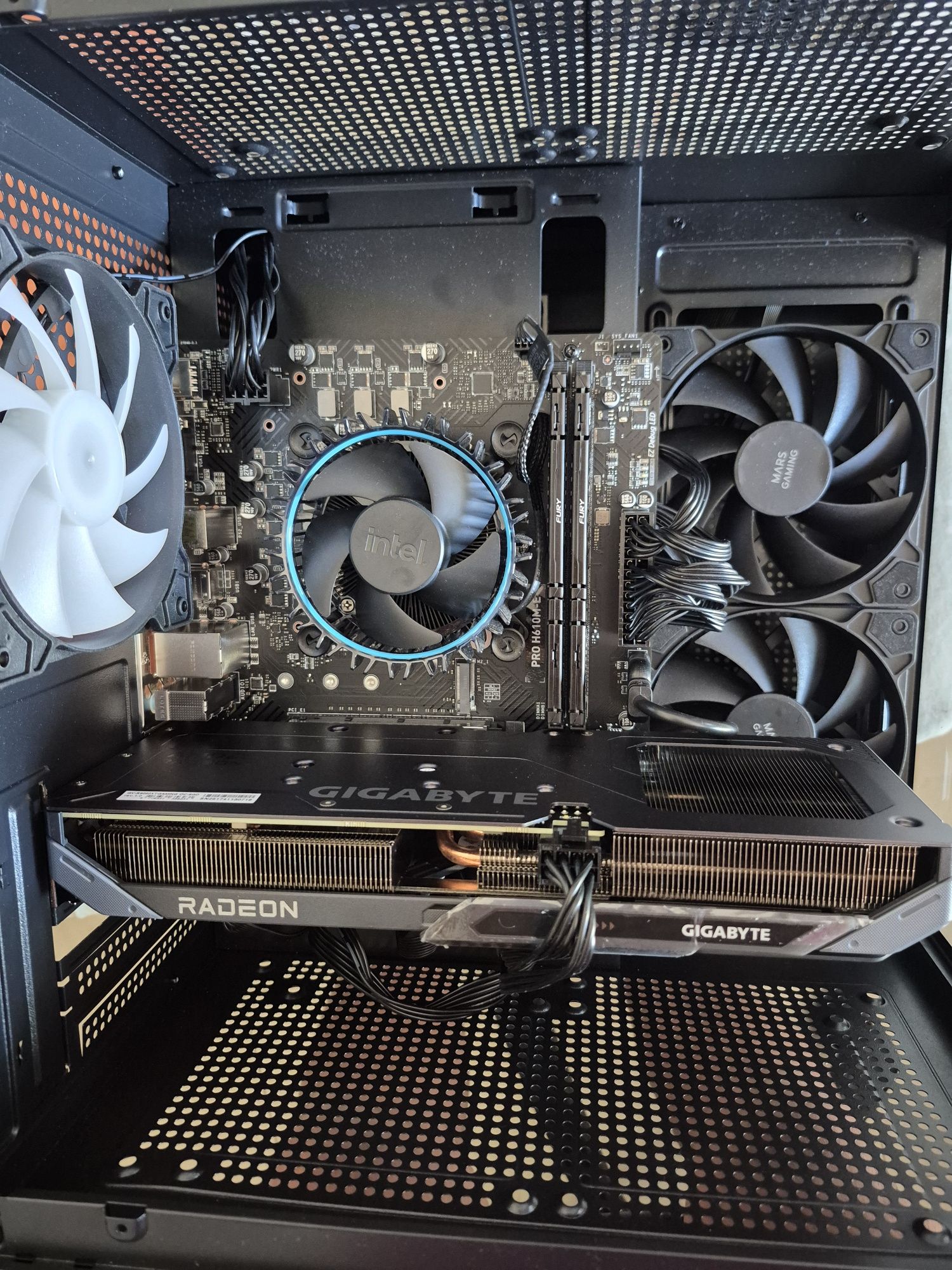 Pc Gamer rx 9060 xt oc
