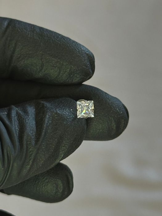 Brincos Diamante Quadrado e Redondo