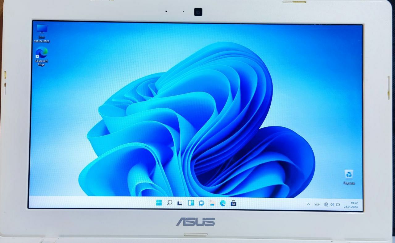 Ноутбук ASUS X200CA