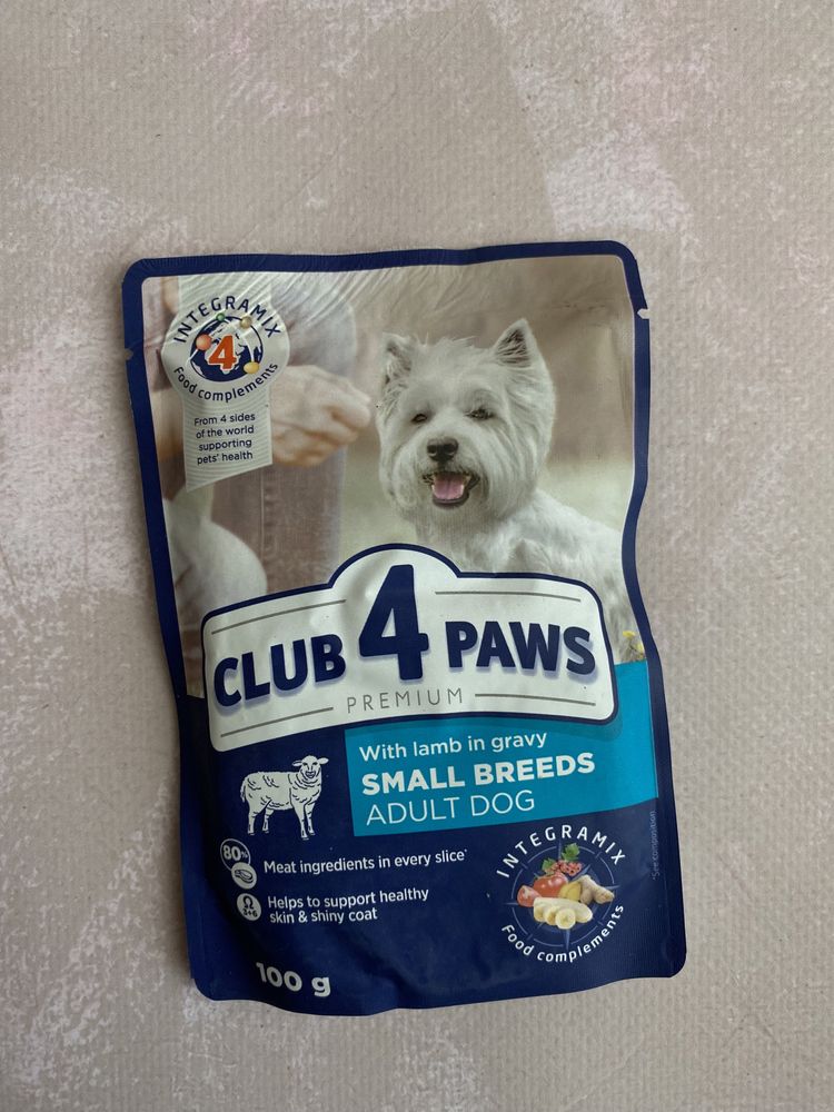 Корм для котов Club 4 Paws Корм для котів Club 4 Paws