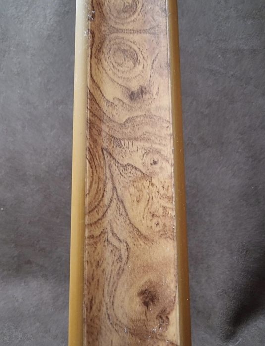 Пластикові кутики у відмінному стані