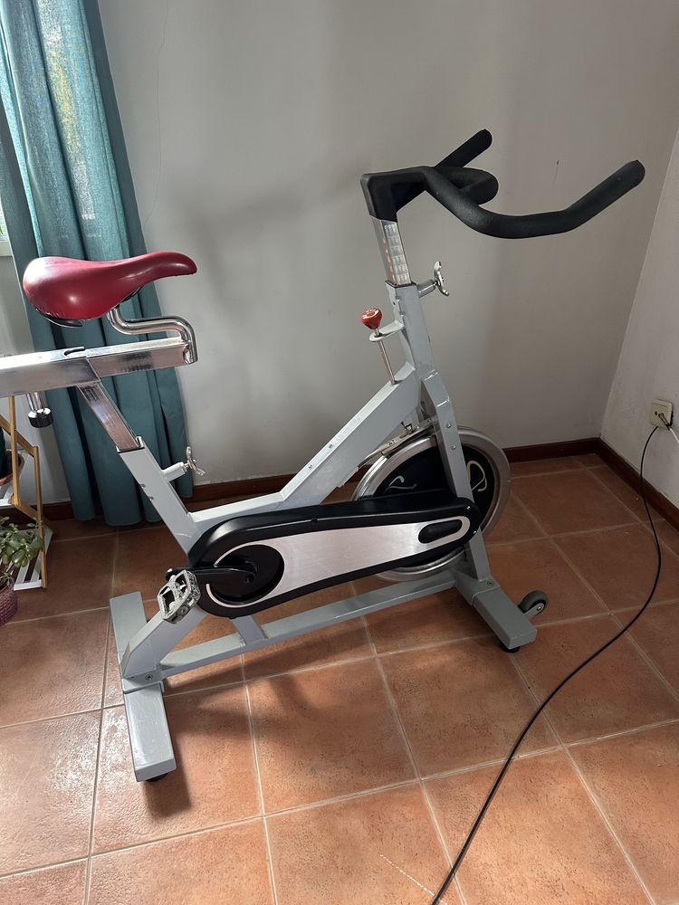 Bicicleta spinning Star Trac