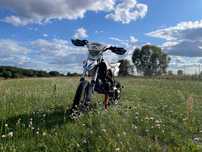 Cross  Asix  125
